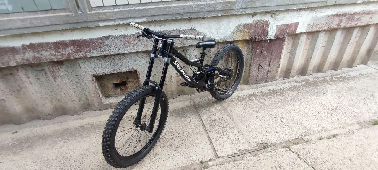 Шатуни Truvativ Descendant BB30 + сідло Kench BSD Pivotal + винос Spank + перемикач Shimano + касета + ротори + колеса M фото 1
