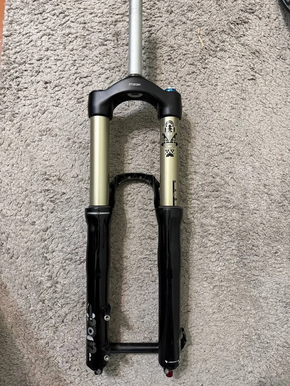 Rock Shox Totem RC2 DH вилка 180 мм фото 2