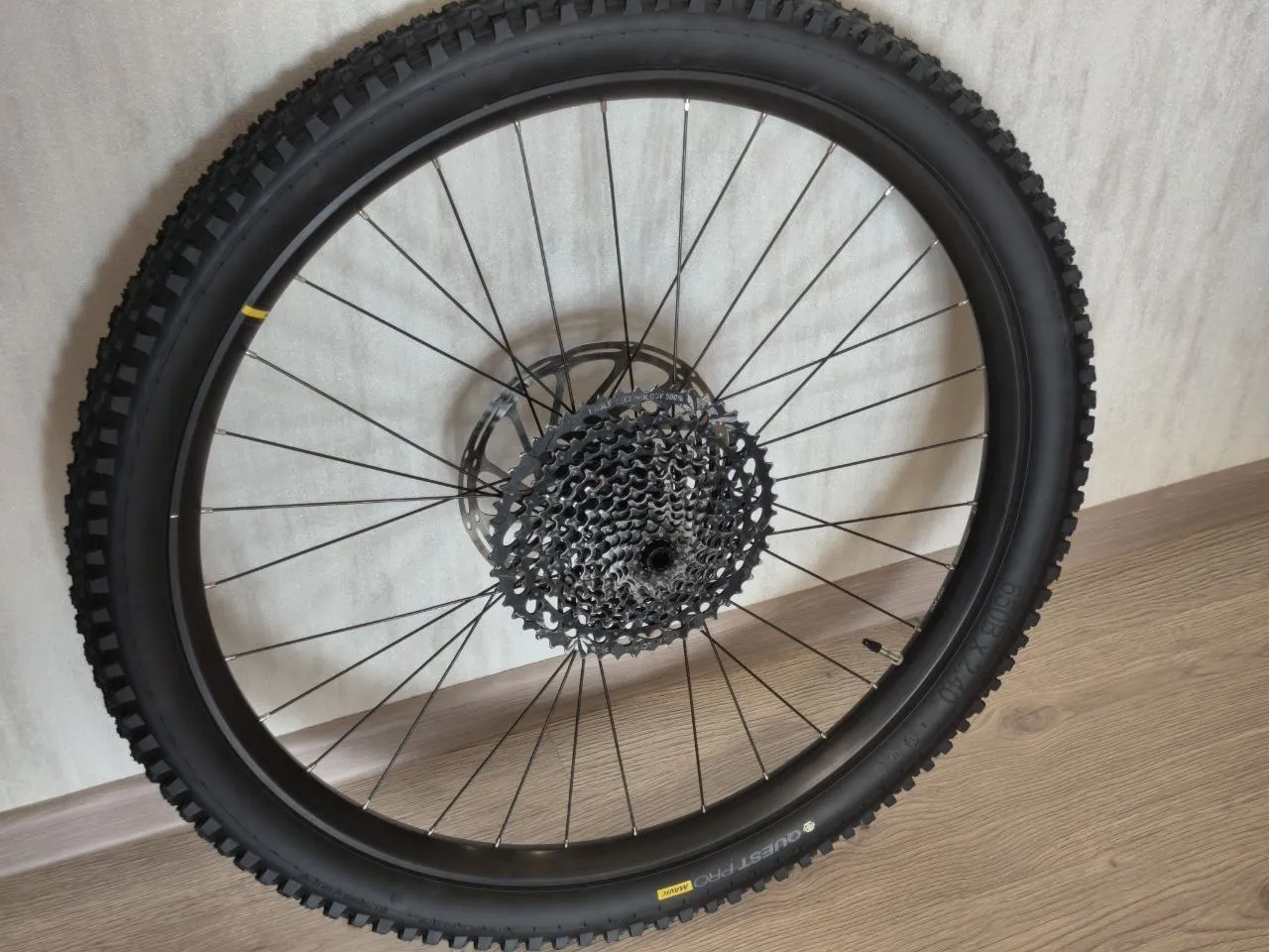 Заднє колесо DT Swiss 370 / Mavic 30 мм фото 1