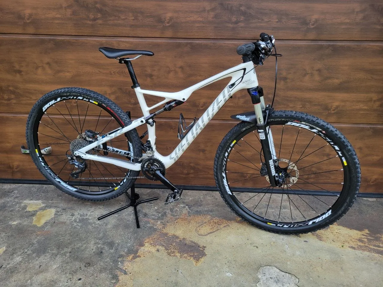 Specialized Epic Comp карбоновий L фото 1