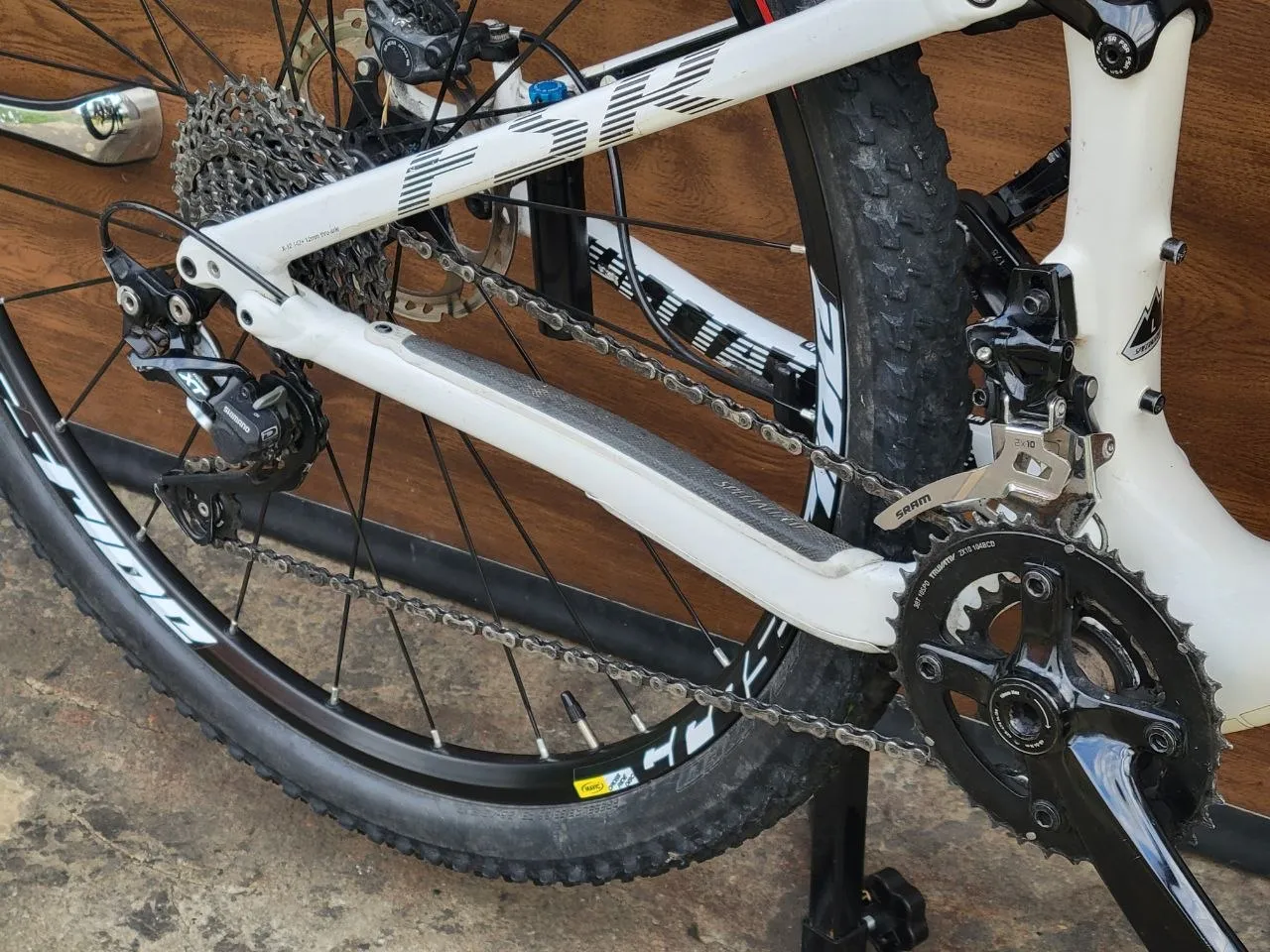 Specialized Epic Comp карбоновий L фото 6