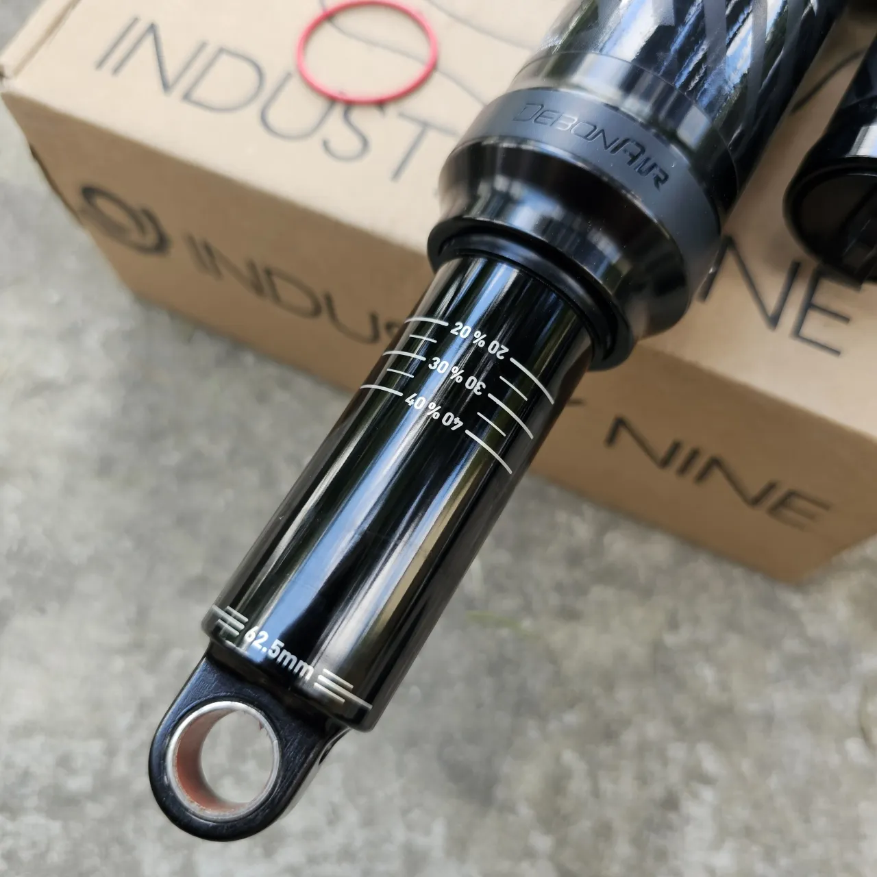 Rock Shox Super Deluxe Ultimate 205×62.5 trunnion амортизатор фото 4