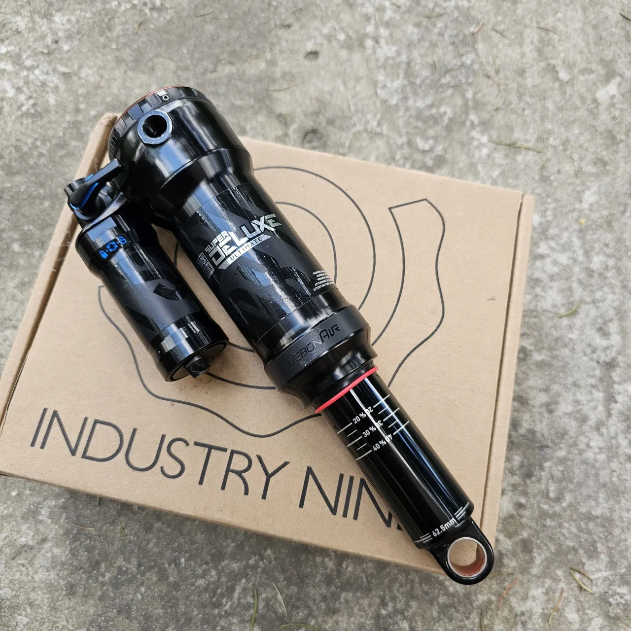 Rock Shox Super Deluxe Ultimate 205×62.5 trunnion амортизатор фото 1