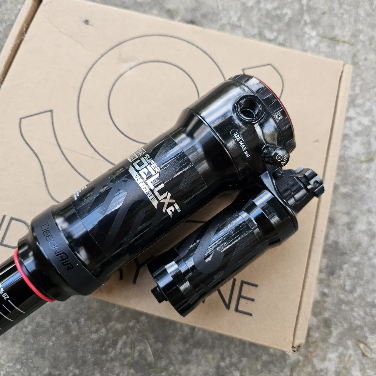 Rock Shox Super Deluxe Ultimate 205×62.5 trunnion амортизатор фото 3