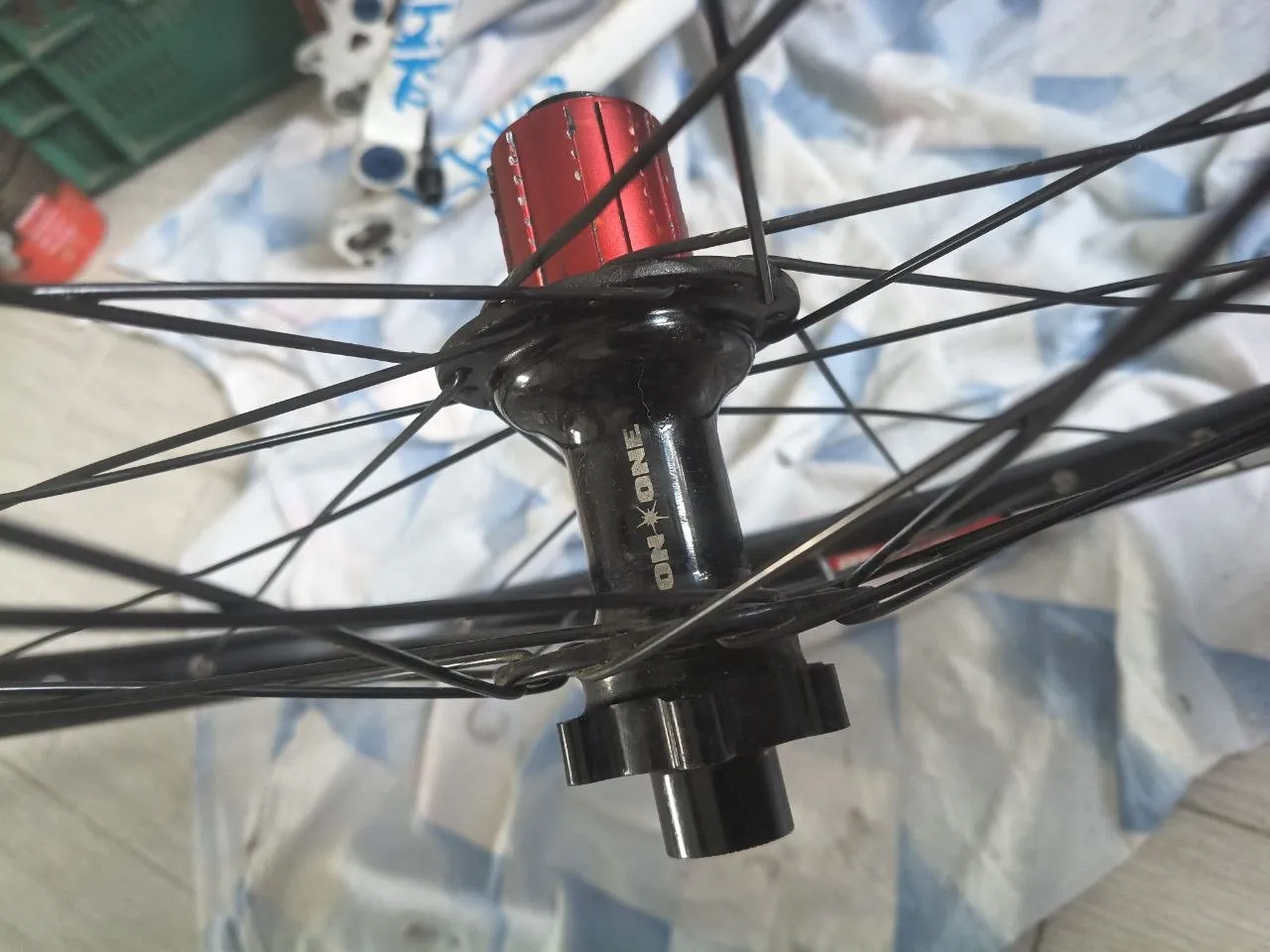 Заднє колесо DT Swiss 533D + OnOne фото 2