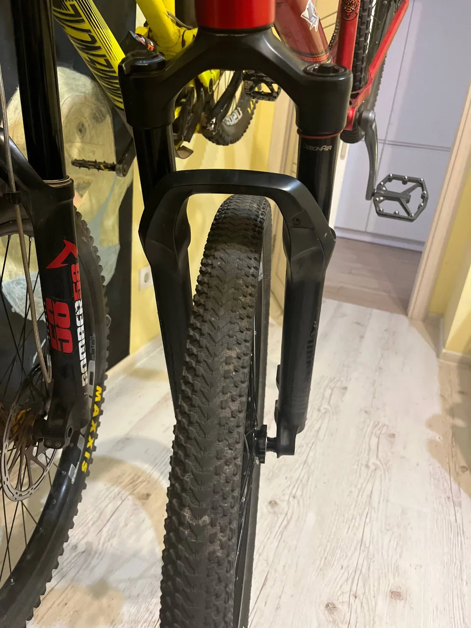 Rock Shox Revelation передня вилка фото 7