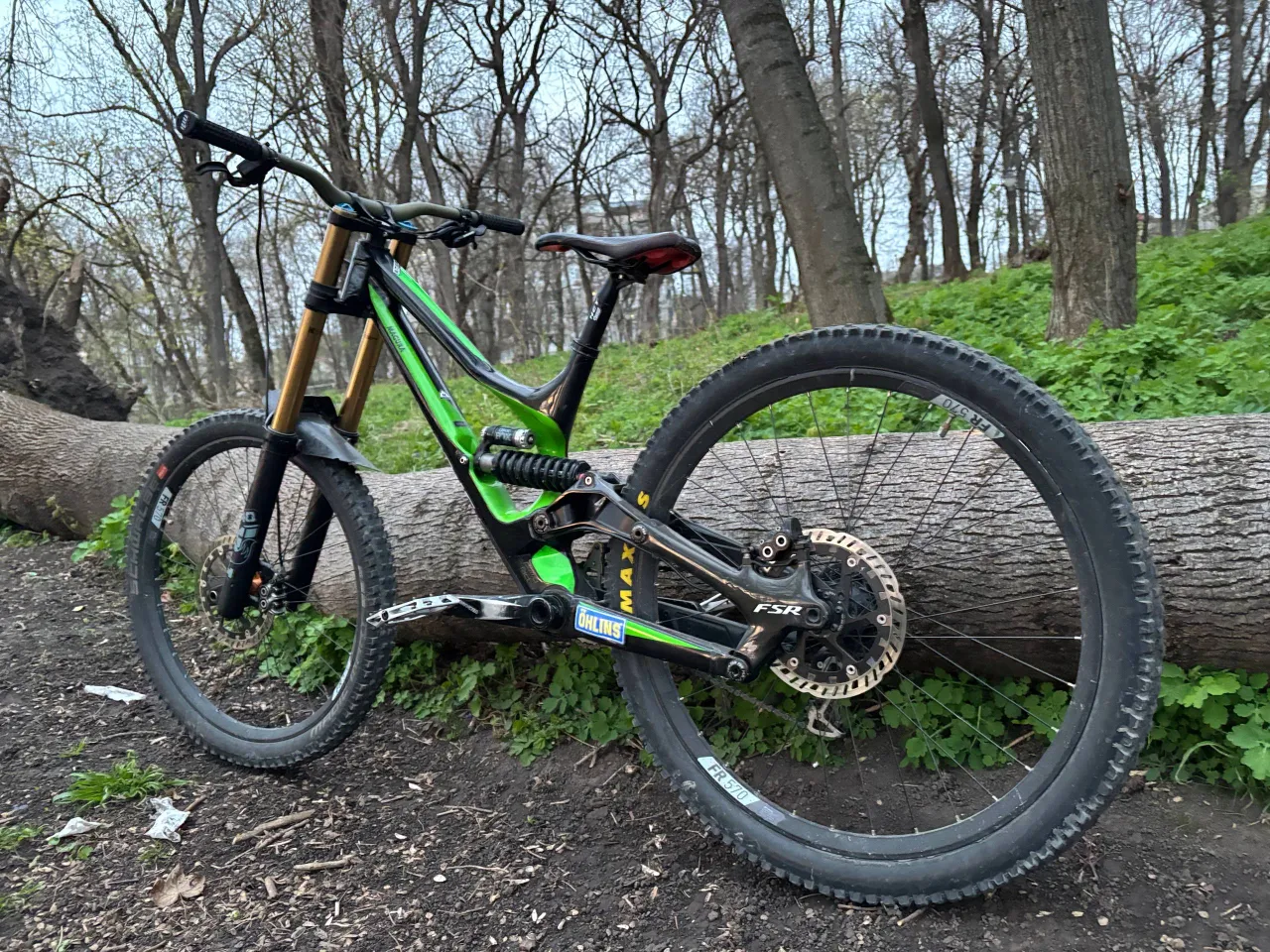 Велосипед Specialized Demo 8 Carbon M фото 1