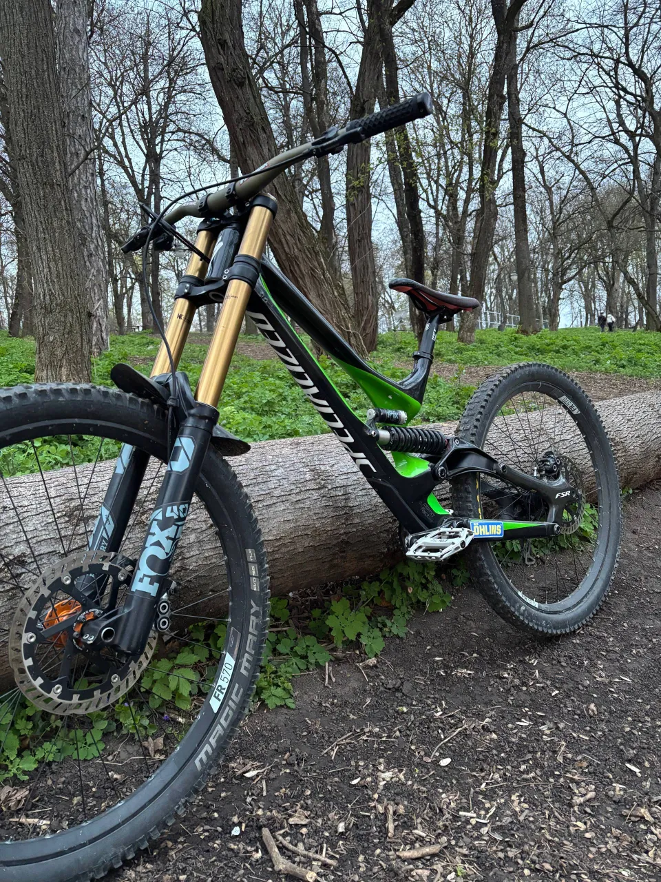 Велосипед Specialized Demo 8 Carbon M фото 2