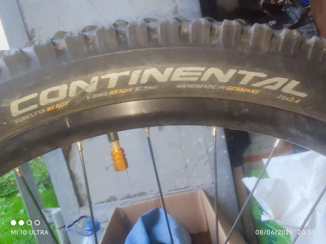 Покришки Continental Der Kaiser + Schwalbe Marathon Plus MTB фото 2