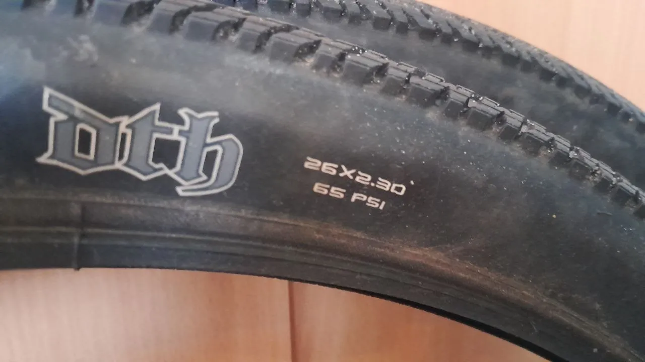 Покришки Maxxis DTH 26x2.3 фото 3