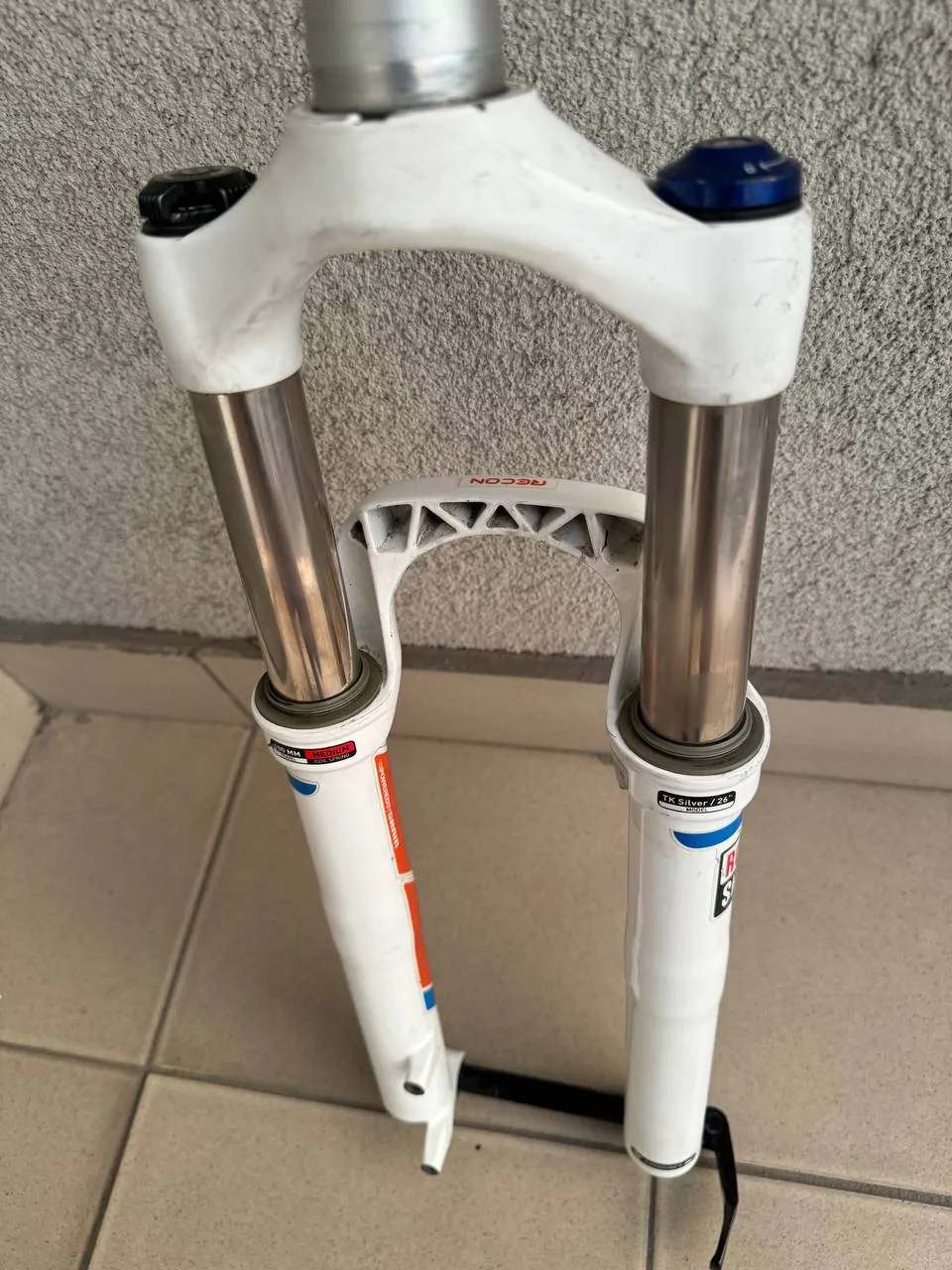 Rock Shox Recon 26 передня вилка 100 мм фото 2