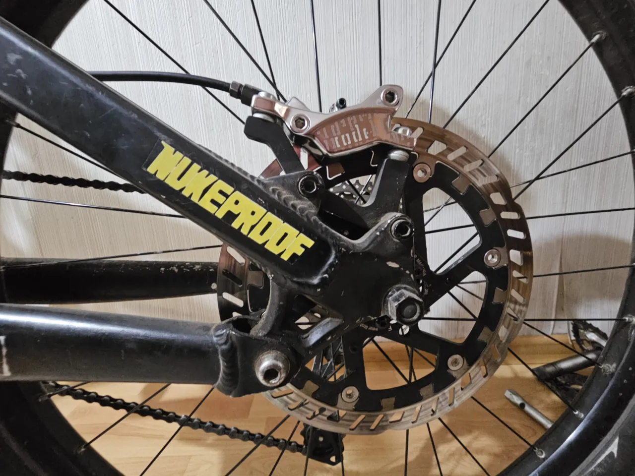 Велосипед Specialized Big Hit 2 + Rock Shox + Avid фото 3