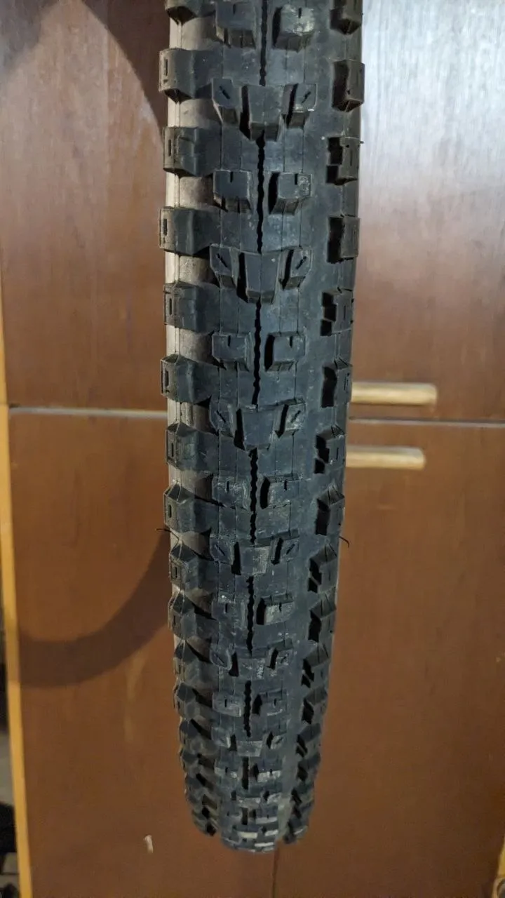 Покришки Maxxis 29" Recon + Dissector + High Roller + Assegai + Minion DHR фото 4