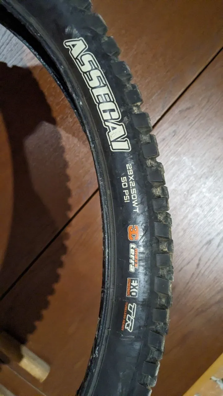 Покришки Maxxis 29" Recon + Dissector + High Roller + Assegai + Minion DHR фото 7