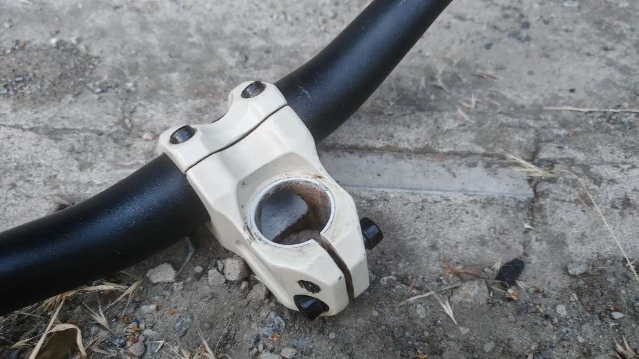 Руль Specialized + винос Giant фото 5