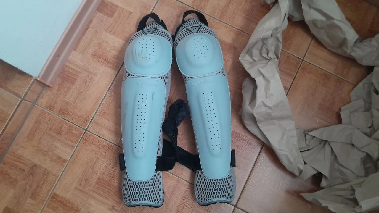 Захист коліно/гомілка Dainese фото 1