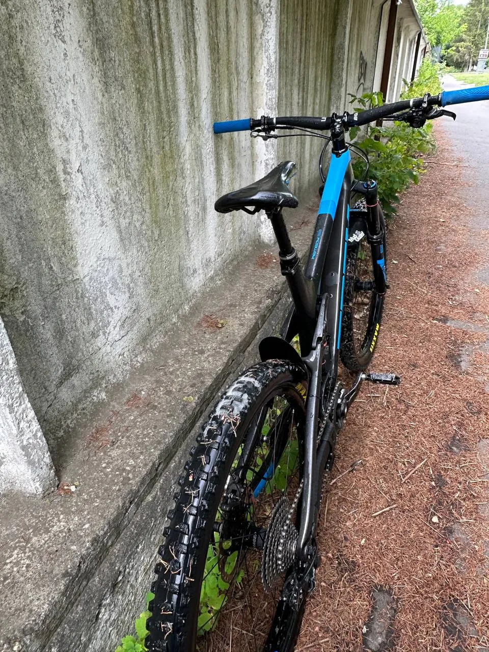 Trek Remedy 9.8 карбонова рама L фото 6