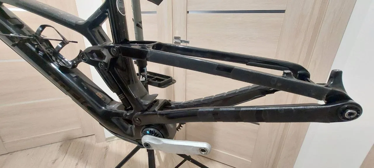 Рама Trek Fuel EX E Full Carbon OCLV + електрокомпоненти фото 6