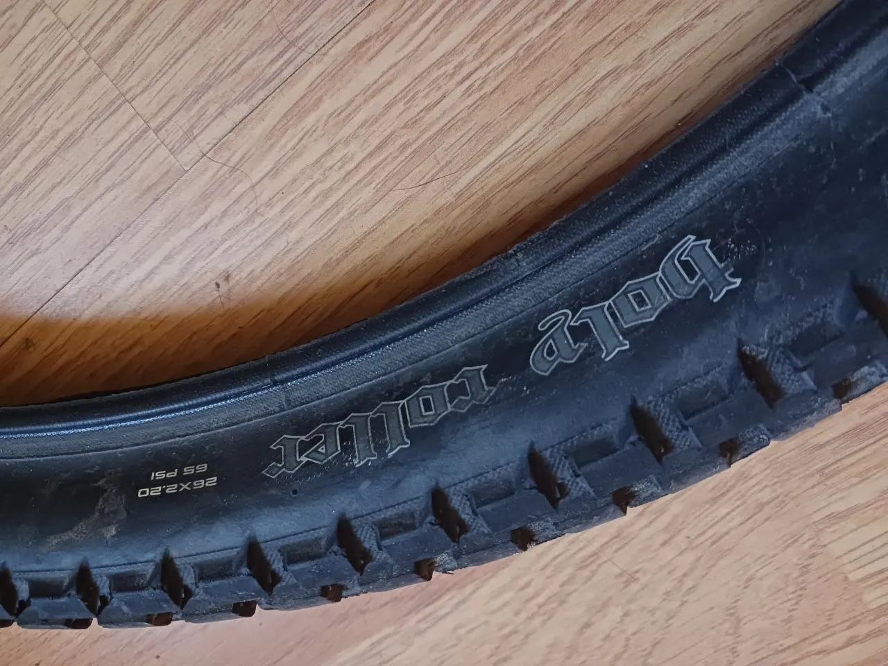 Покришки Maxxis Minion DHF 26х2.35 + Maxxis Holy Roller 26х2.20 фото 4