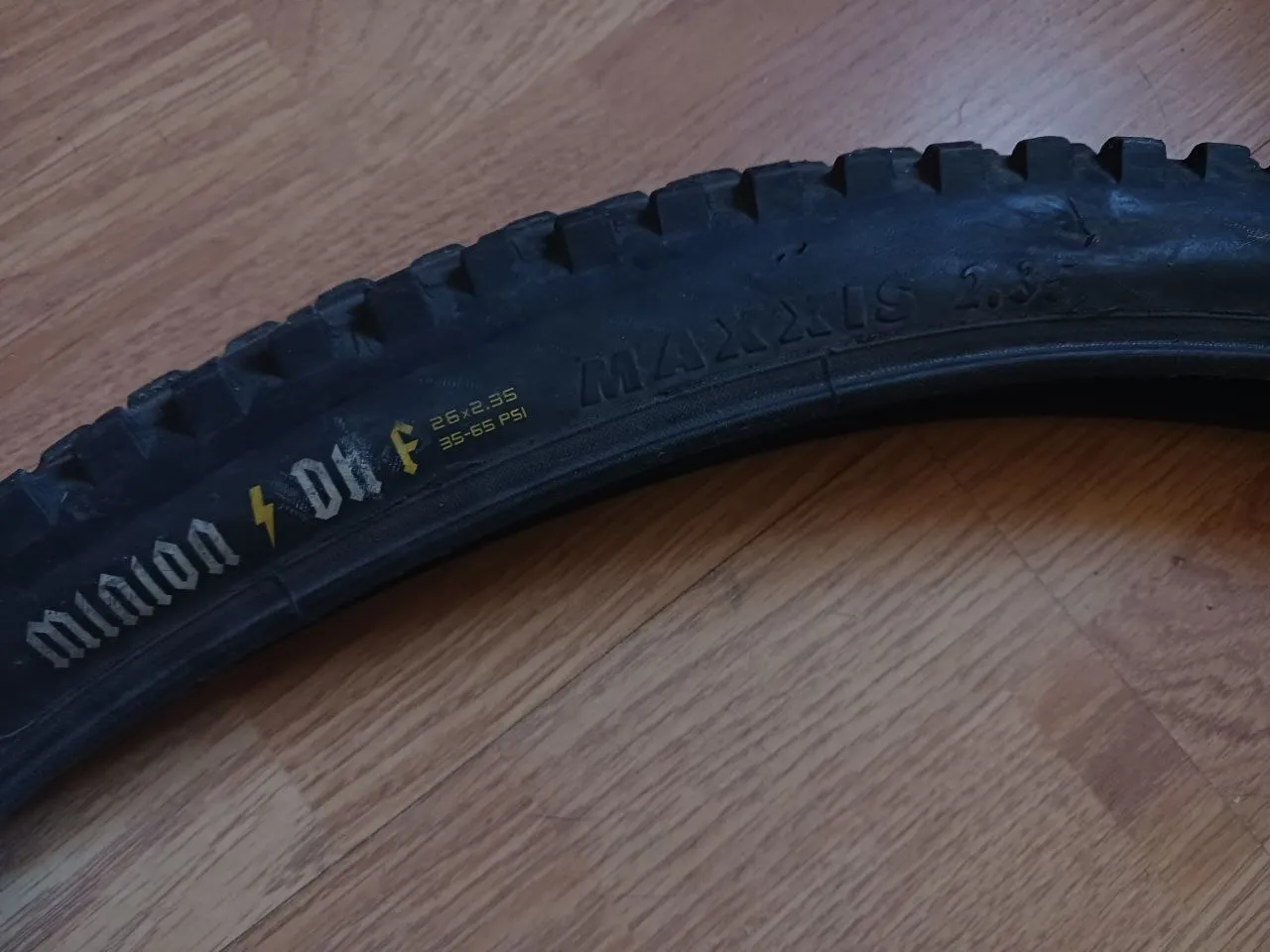 Покришки Maxxis Minion DHF 26х2.35 + Maxxis Holy Roller 26х2.20 фото 6