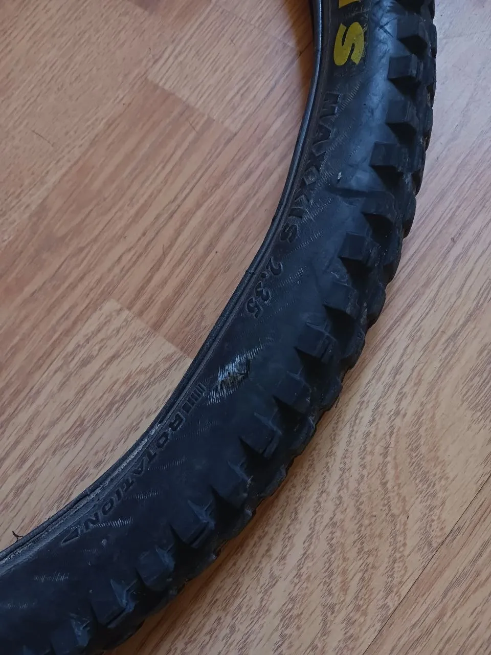 Покришки Maxxis Minion DHF + Maxxis Holy Roller 26 фото 1