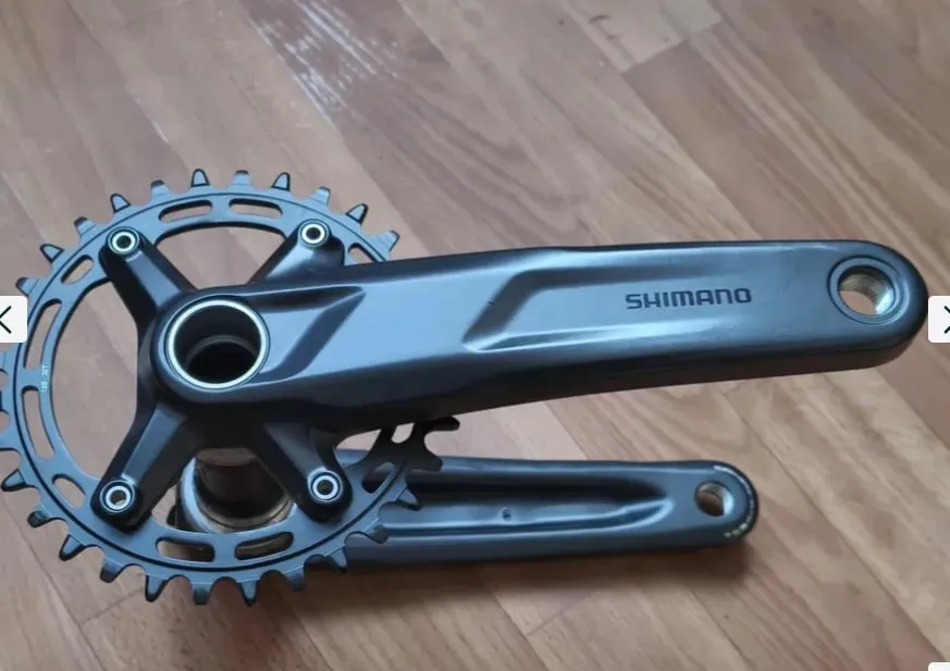 Шатуни Shimano з кареткою і зіркою фото 1