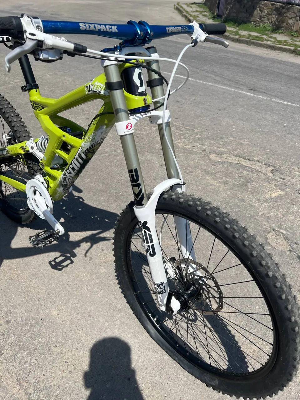 Вилка RockShox Boxxer 200 мм на 26 дюймів + винос Sixpack фото 4