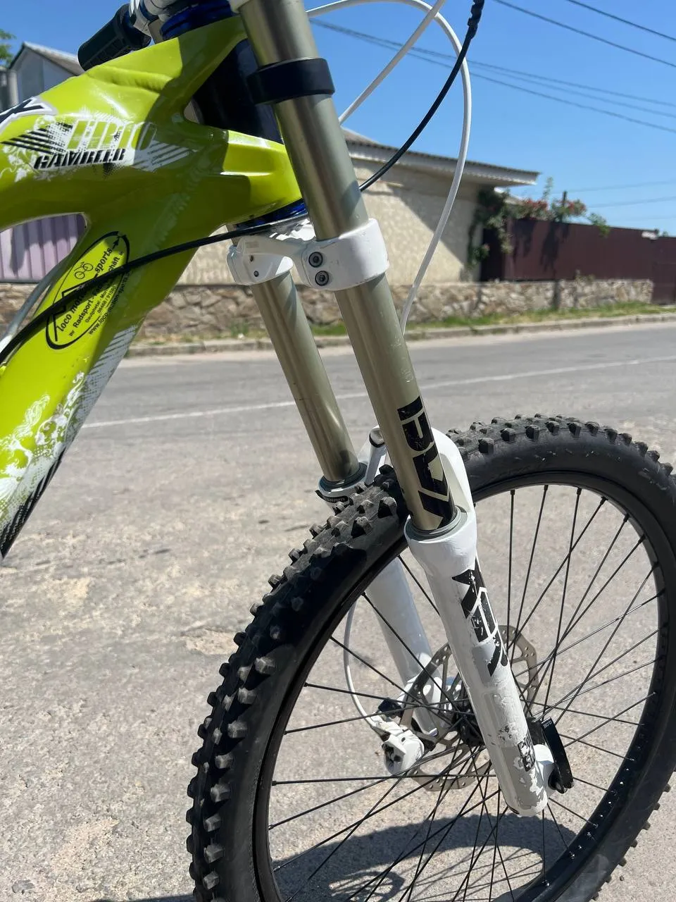 Вилка RockShox Boxxer 200 мм на 26 дюймів + винос Sixpack фото 3