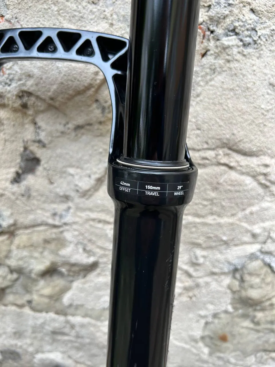 Вилка RockShox Revelation RC Boost 29 150 мм фото 9