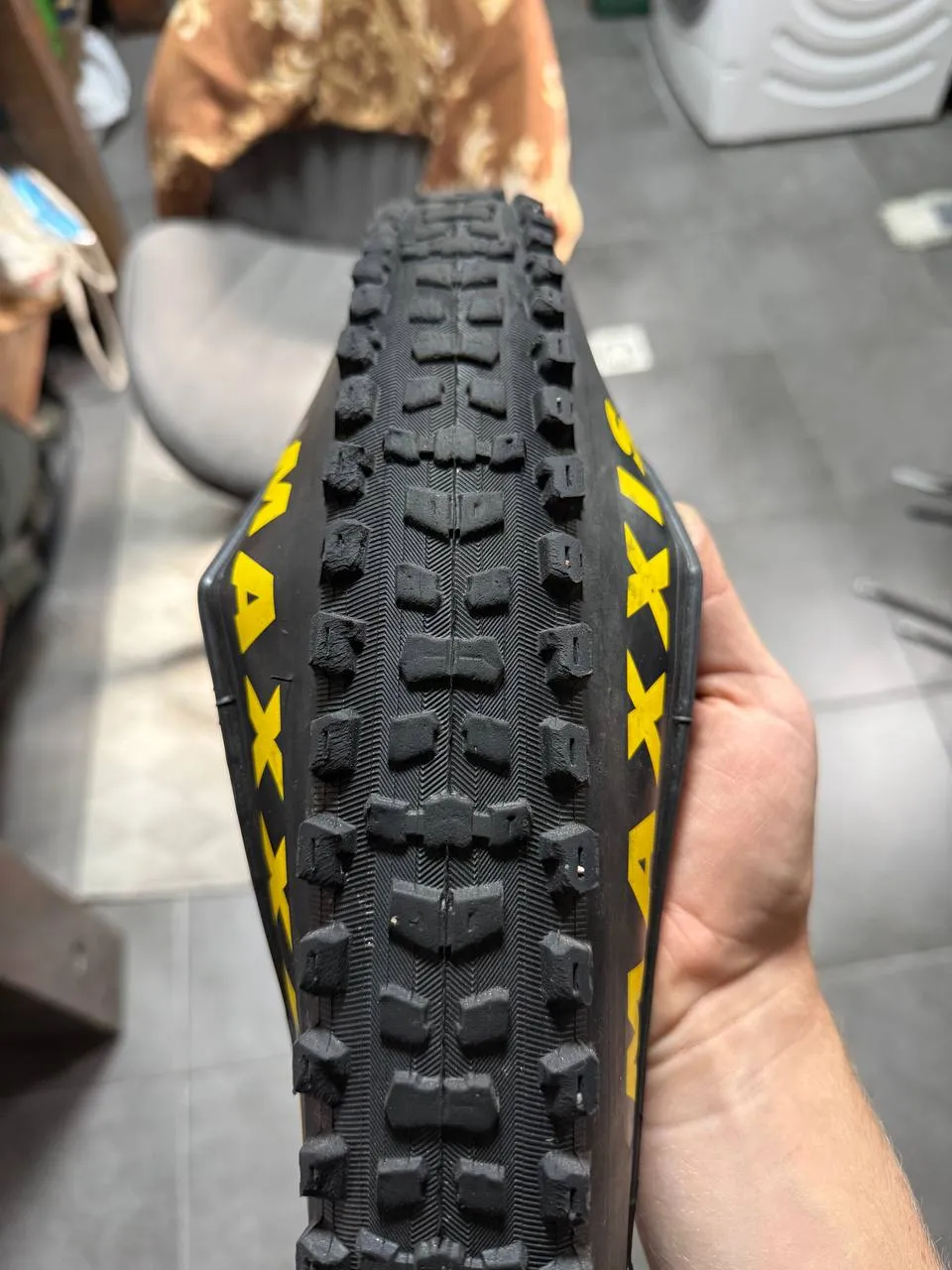 Покришка Maxxis Aggressor 27.5 2.30 фото 1
