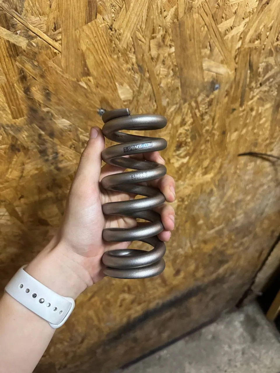 Пружина Ti-Springs 550 lb/in для амортизатора фото 1