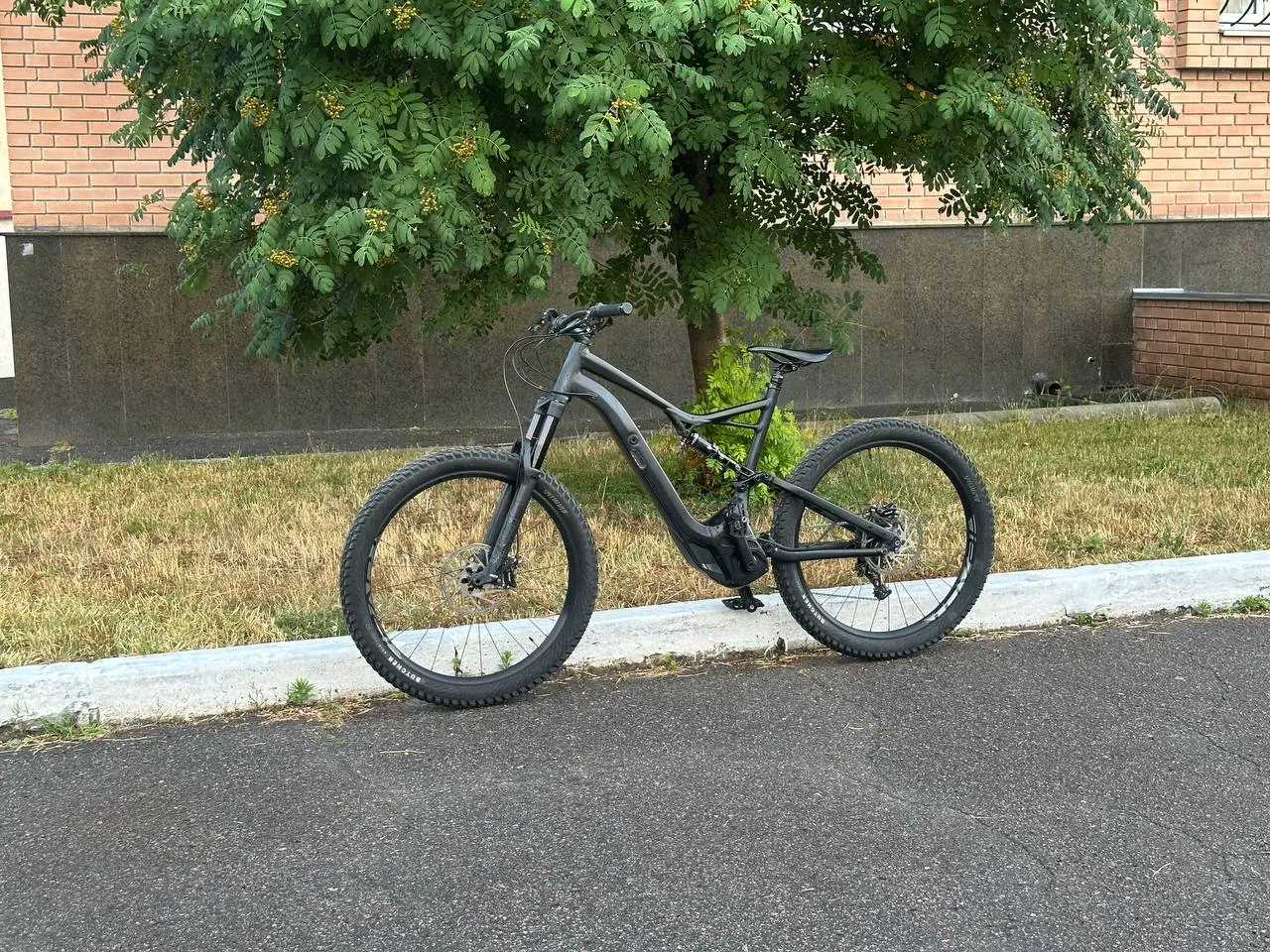 Електровелосипед Specialized Turbo Levo фото 4