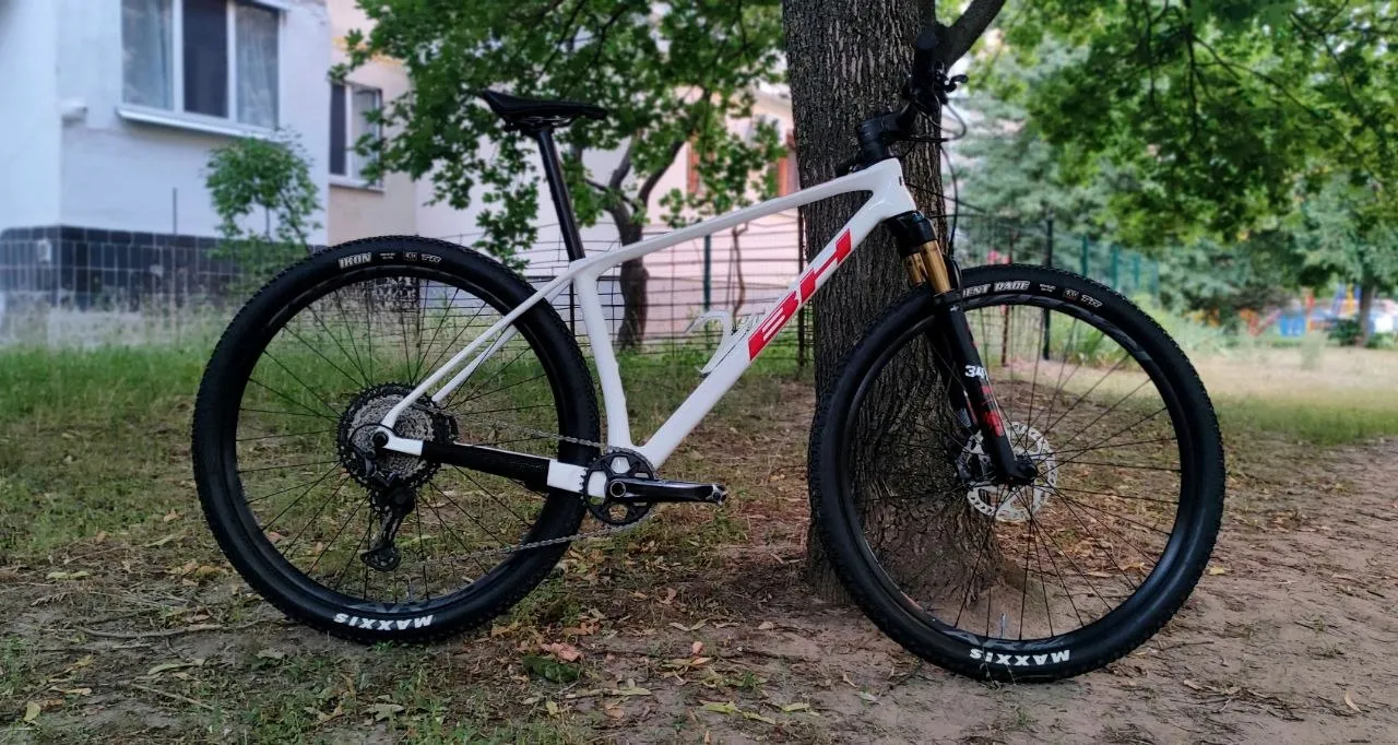 BH Ultimate EVO 8.5 карбоновий хардтейл 29" фото 1