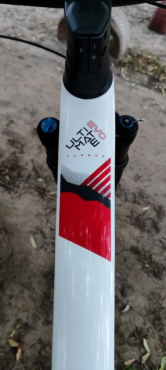 BH Ultimate EVO 8.5 карбоновий хардтейл 29" фото 2