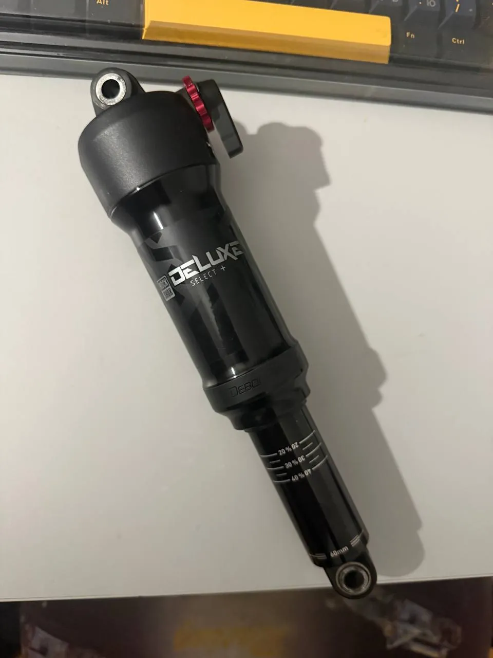 Амортизатор Rockshox Deluxe Select+ фото 1