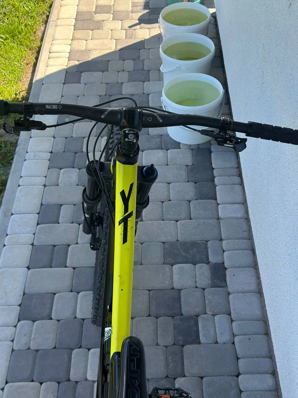 YT Capra 2017 фото 4