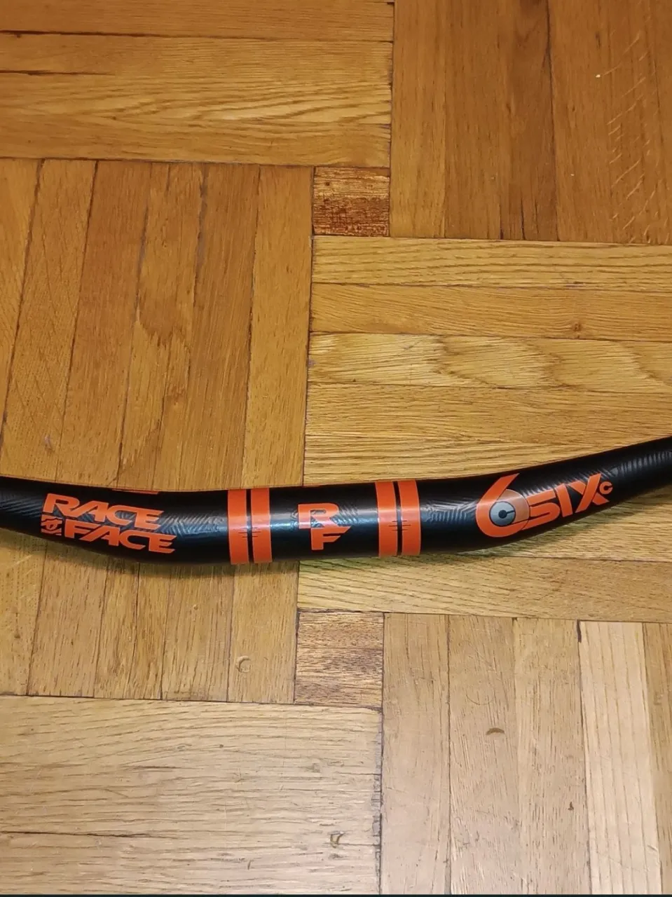 Руль карбоновий Race Face SIXC 820/35 фото 3