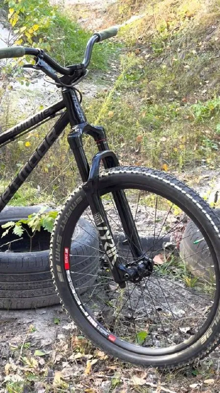 Rock Shox Lyrik Ultimate 2.1 вилка 27.5 Boost фото 3