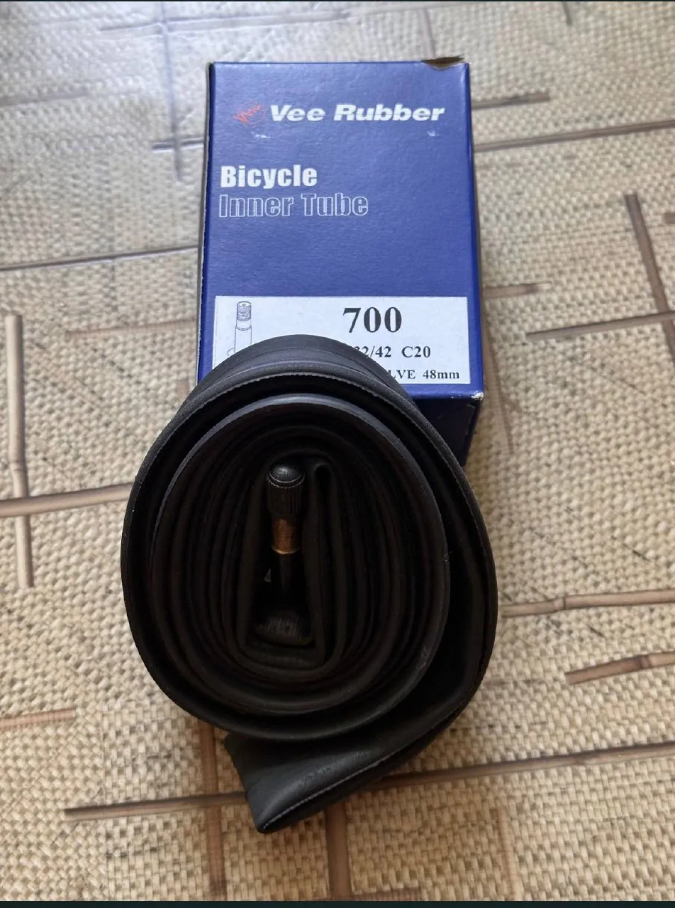 Камера Vee Rubber 700x32-42c AV 48mm фото 1