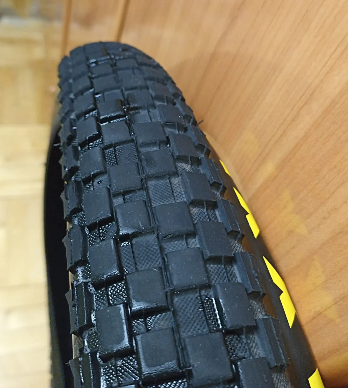 Покришка Maxxis Holy Roller 26х2.40 фото 2