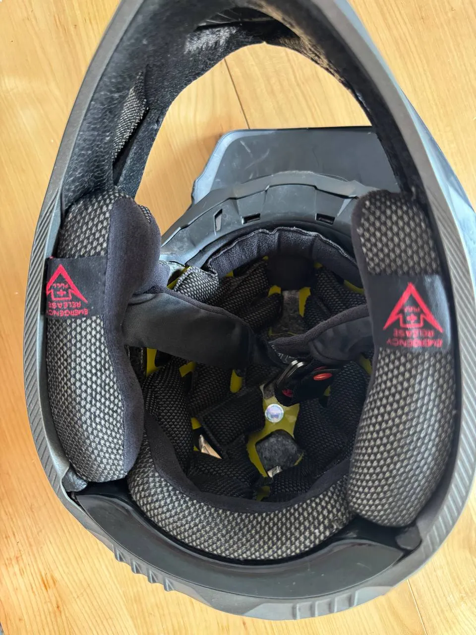 Troy Lee Designs D4 Carbon шолом XL фото 5