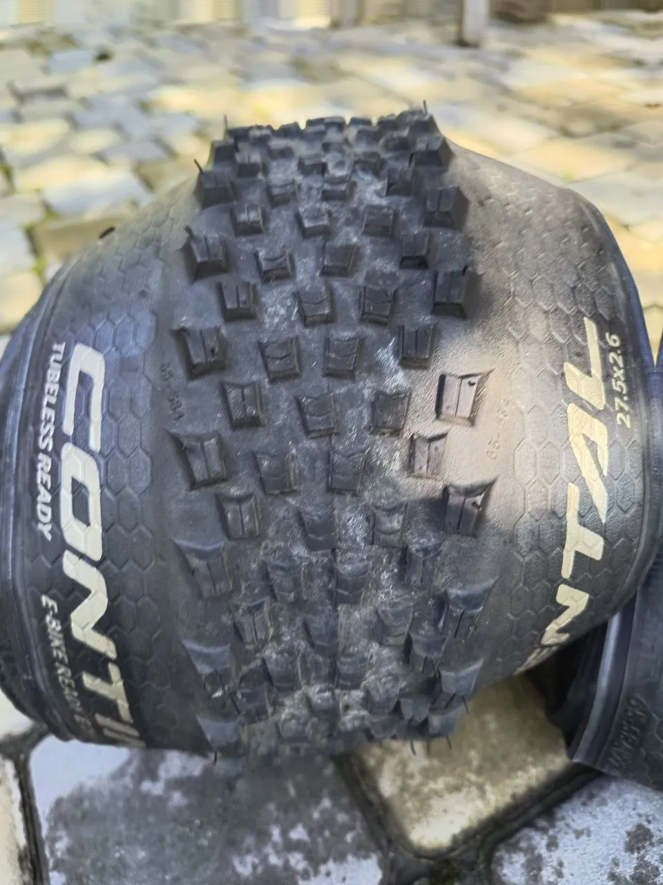 Покришки Continental Cross King 27.5" 2.6 фото 3