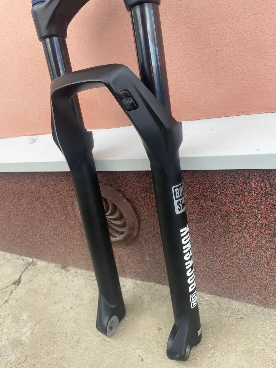RockShox Recon Silver RL Solo Air 120 мм вилка фото 7