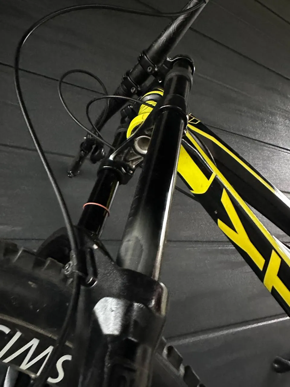 Вилка Rock Shox Boxxer 2016 Team 27.5 фото 6
