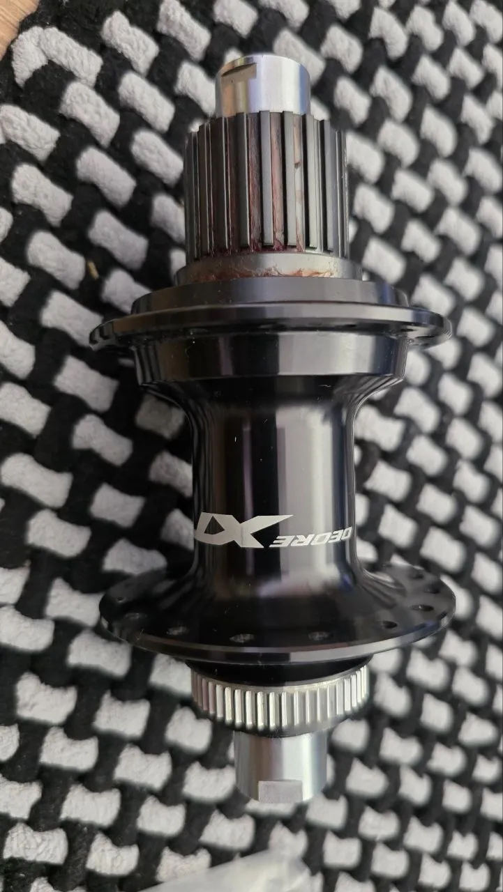 Втулка Shimano Deore XT 142×12 фото 1