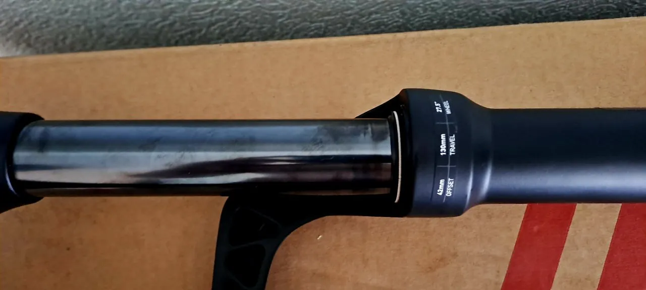 Передня вилка Rock Shox JUDY Silver TK 27.5" 130 мм фото 4