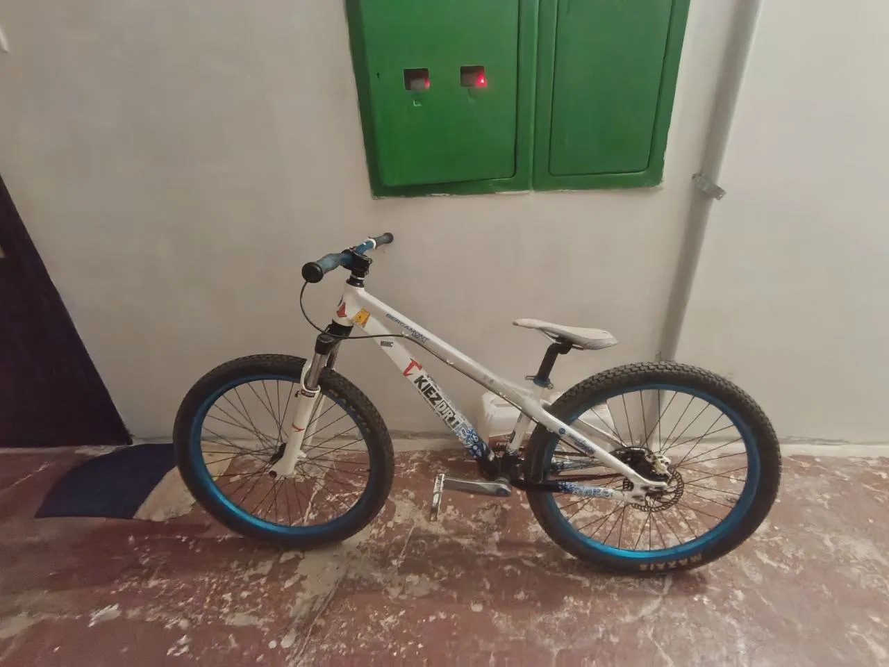 Рама Bergamont Kiez Dirt 2012 + вилка, компоненти фото 1
