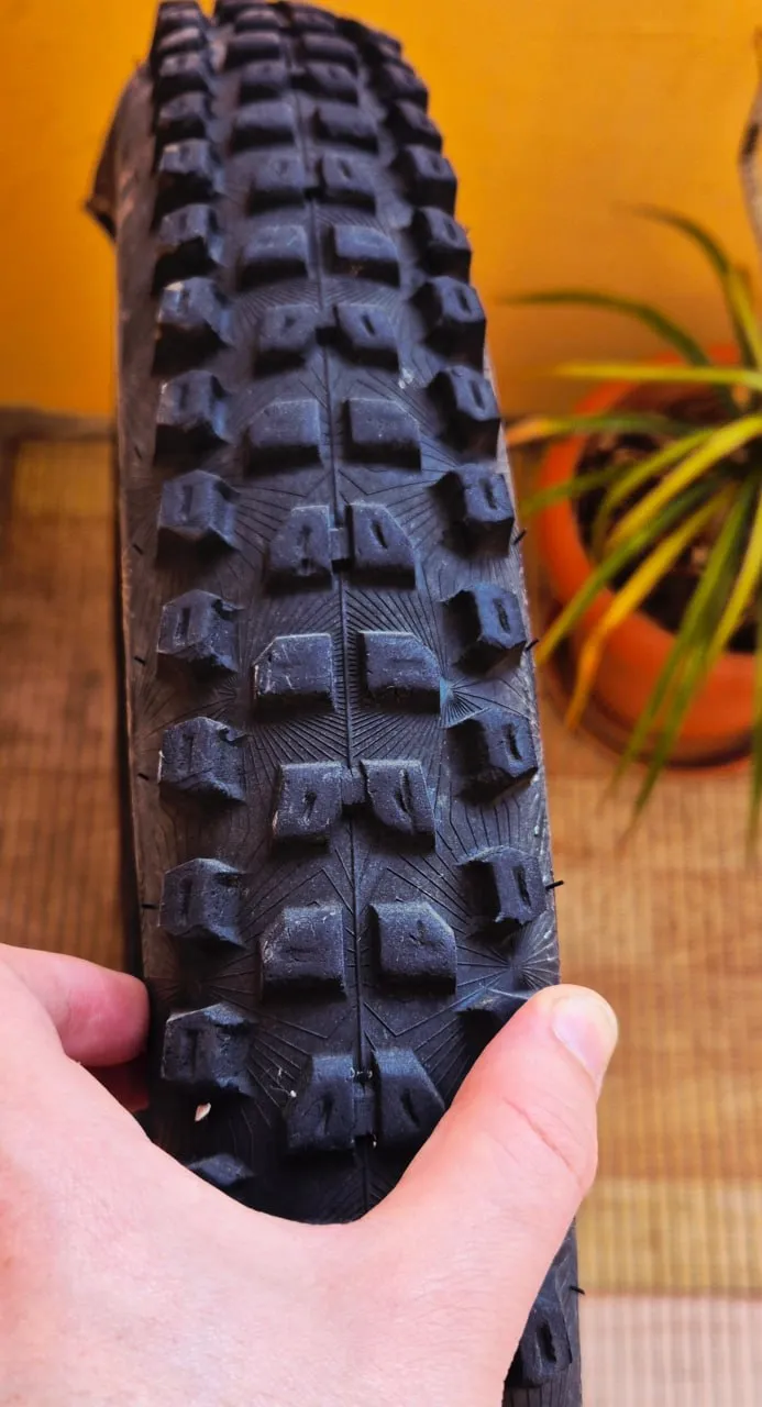 Покрышка Maxxis Rekon Race 27.5×2.35 + покрышка Continental Kryptotal Rear 27.5×2.35 + колесо Specialized 29" в сборе фото 5