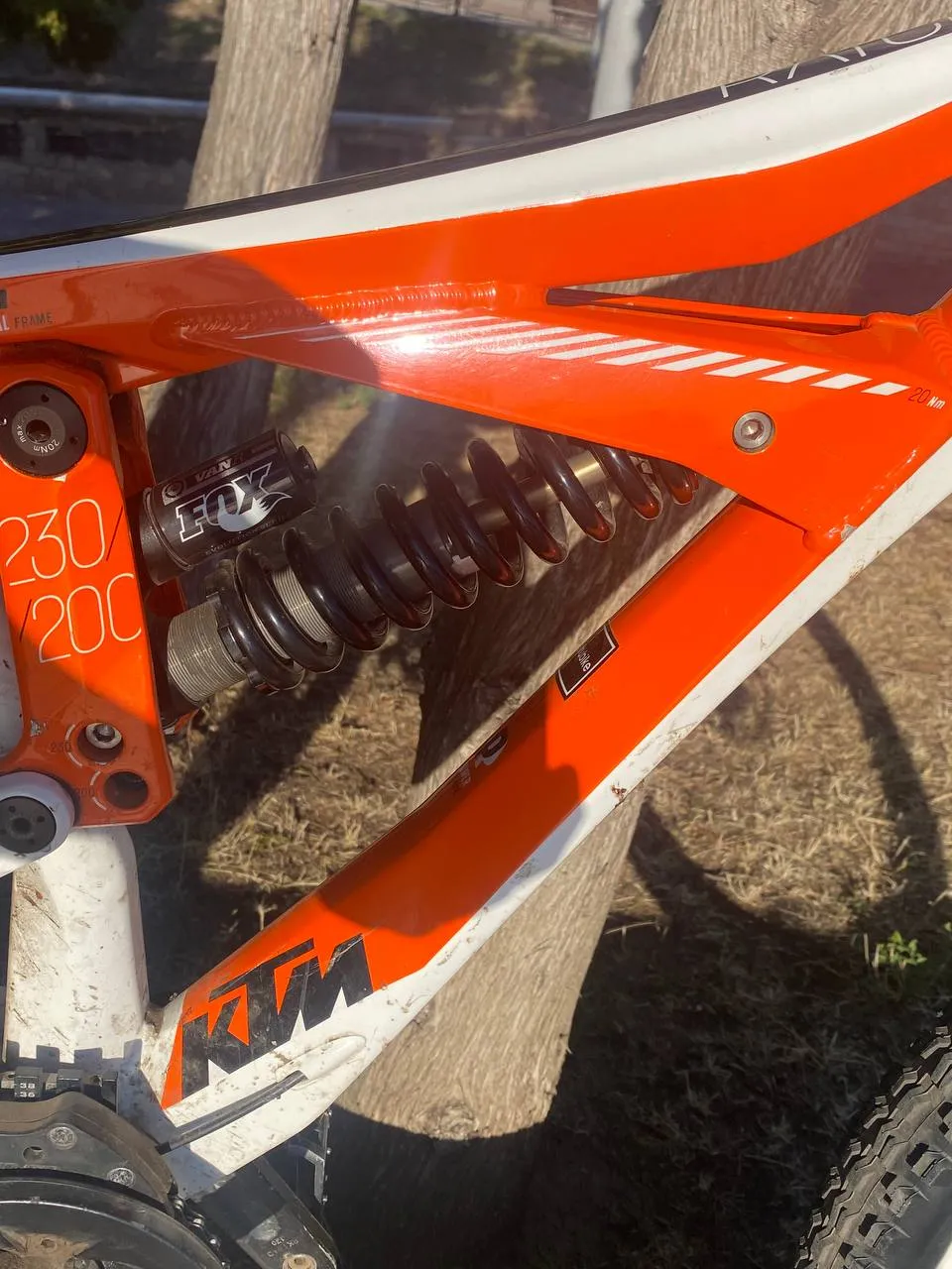 KTM Ratchet алюмінієва рама + RockShox BoXXer + Fox Van RC фото 6