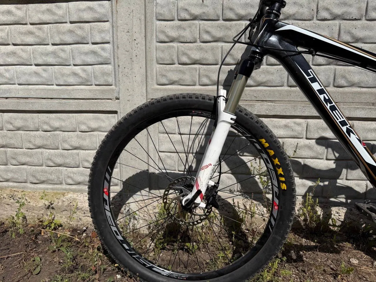 Trek Fuel EX 6 2010 + RockShox Reba + Shimano Deore фото 7